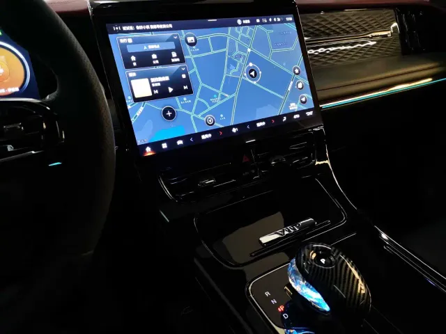 GAC Trumpchi M8 — Фото автомобиля 10