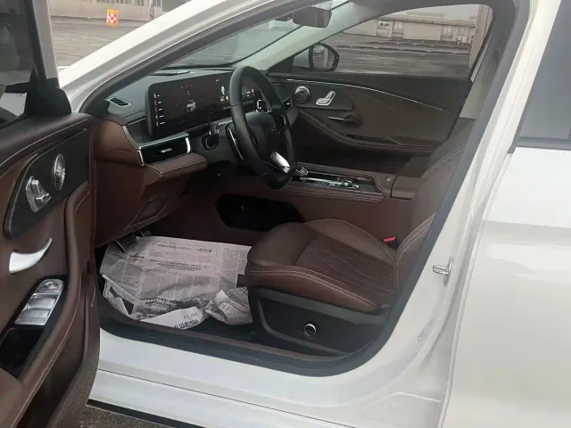 Chery Arrizo 8 — Фото автомобиля 4
