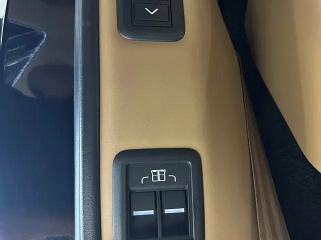 Land Rover Range Rover — Фото автомобиля 30