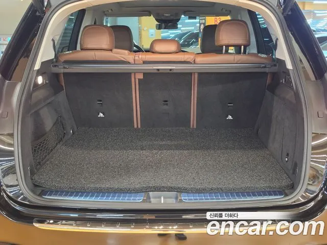 Mercedes-Benz GLE-Class — Фото автомобиля 13