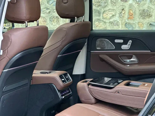 Mercedes-Benz GLS-Class — Фото автомобиля 12