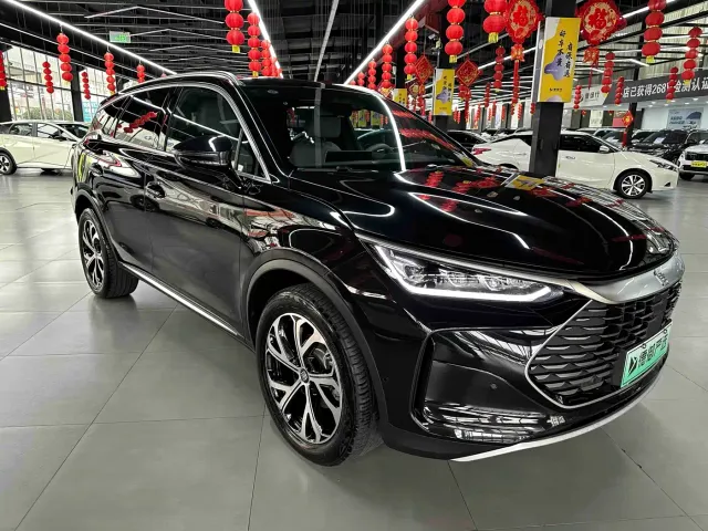 BYD Tang — Фото автомобиля 3