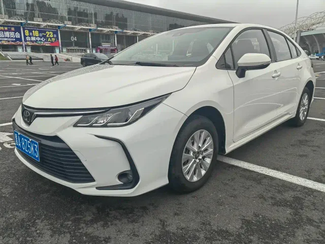 Фотография автомобиля — Toyota Corolla