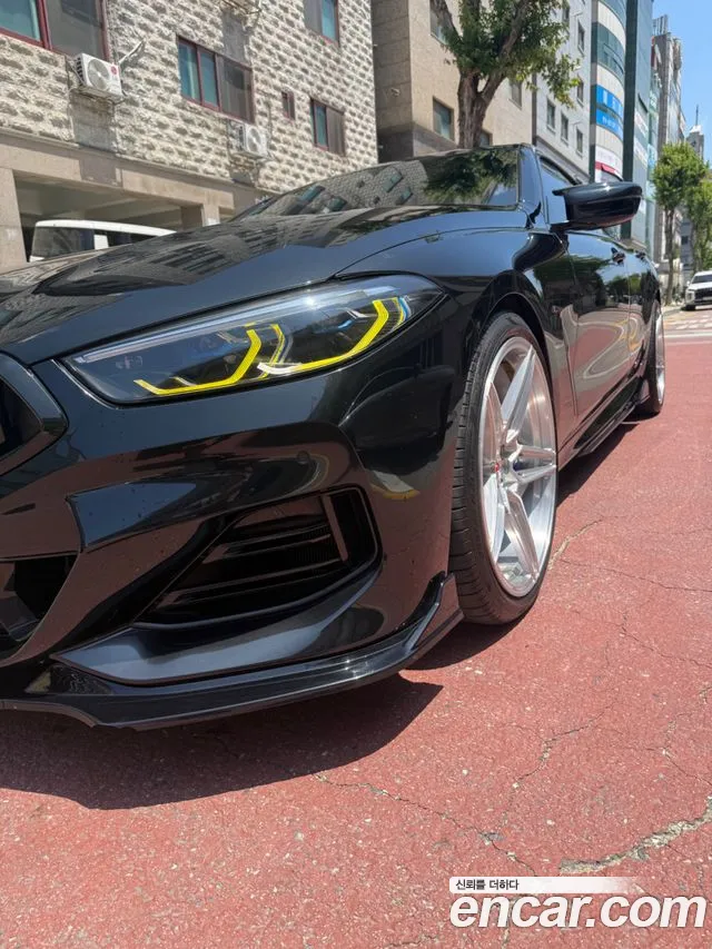 BMW 8 Series G15 — Фото автомобиля 9