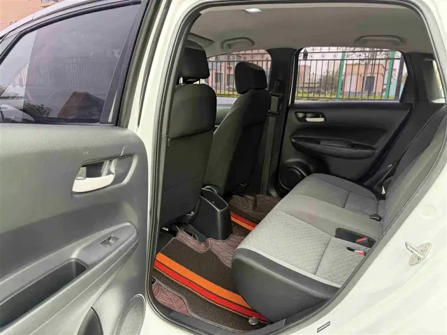 Honda Fit — Фото автомобиля 8