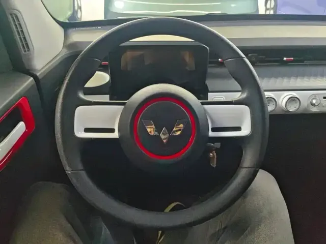 Wuling Hongguang Mini EV — Фото автомобиля 15