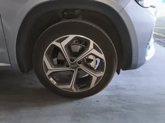 Geely Xingyue L — Фото автомобиля 8