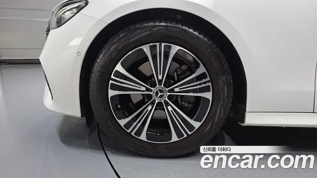 Mercedes-Benz E-Class W214 — Фото автомобиля 5