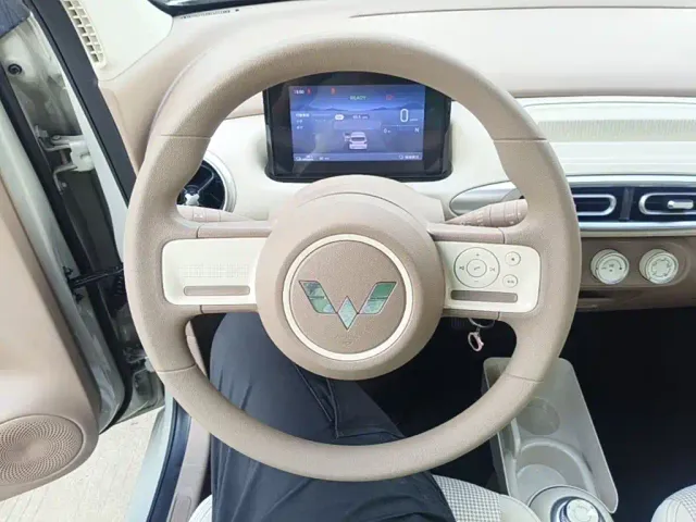 Wuling Hongguang Mini EV — Фото автомобиля 10