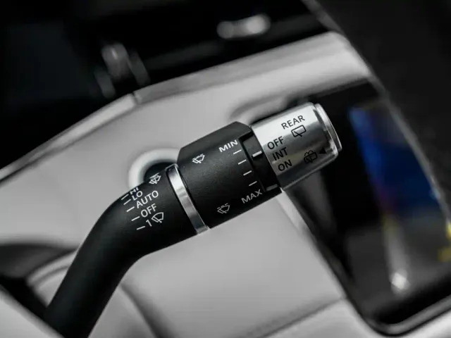 Land Rover Range Rover Evoque 2021 Range Rover Evoque L 249PS R-Dynamic First Edition Launch Edition — Фото автомобиля 12
