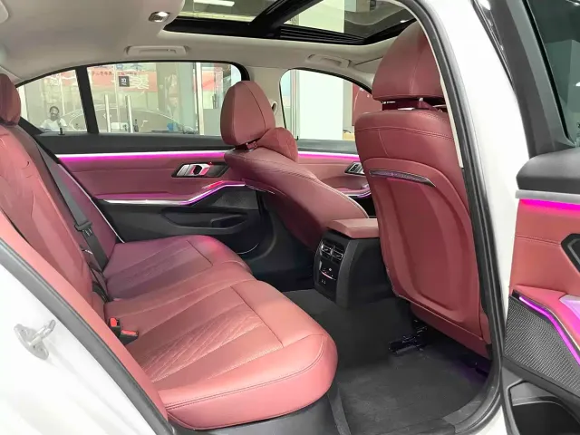 BMW 3 Series — Фото автомобиля 13