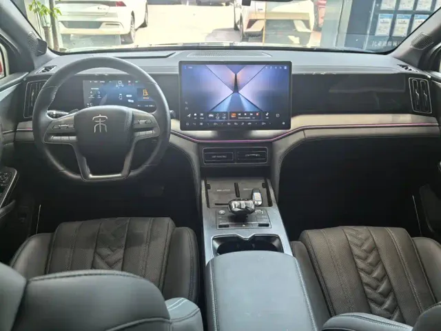 BYD Song L DM-i — Фото автомобиля 9