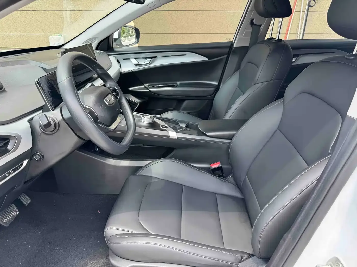Geely Geometry Geely Geometry A 2024 410KM Travel Edition — Фото автомобиля 4