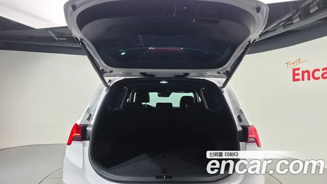 Hyundai Santafe Бензин 2.5T 2WD — Фото автомобиля 20