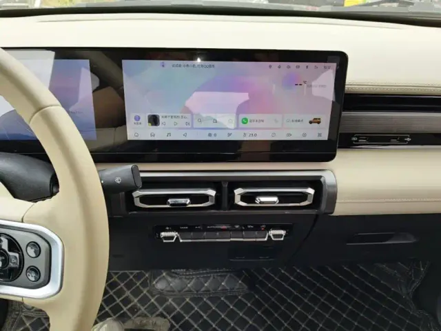 Baojun Yep — Фото автомобиля 12