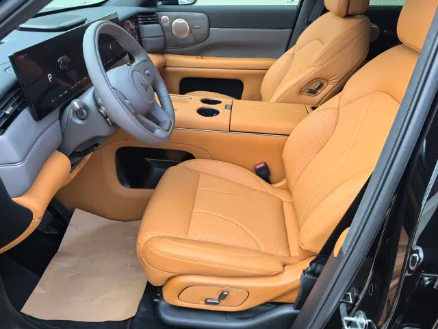 IM Motors LS8 — Фото автомобиля 4