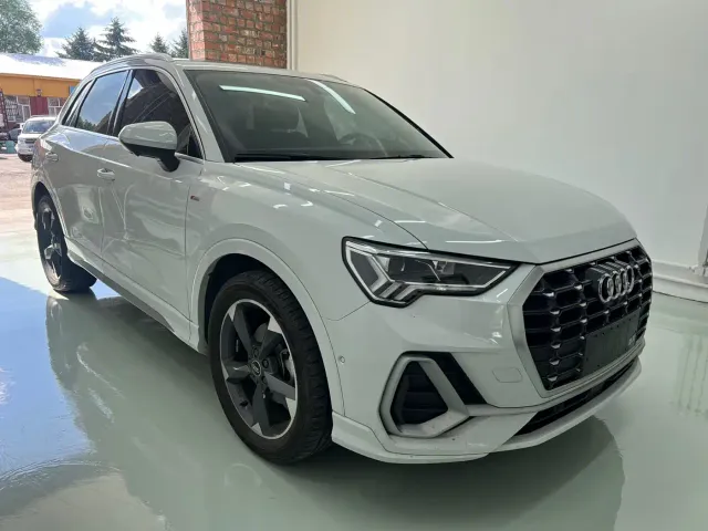Audi Q3 — Фото автомобиля 3