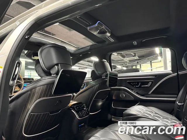 Mercedes-Benz S-Class — Фото автомобиля 13