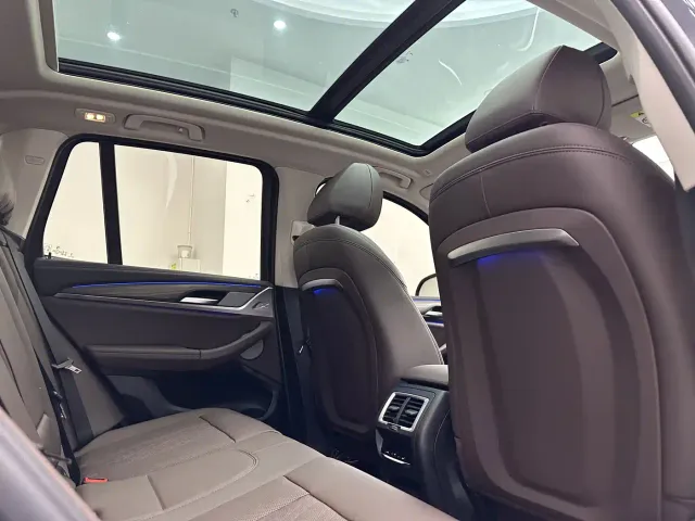 BMW X3 — Фото автомобиля 14