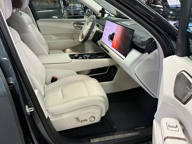 Lynk & Co 900 — Фото автомобиля 15