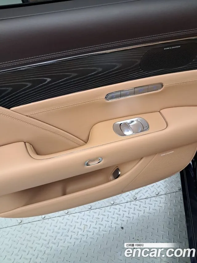 Genesis G90 RS4 — Фото автомобиля 12