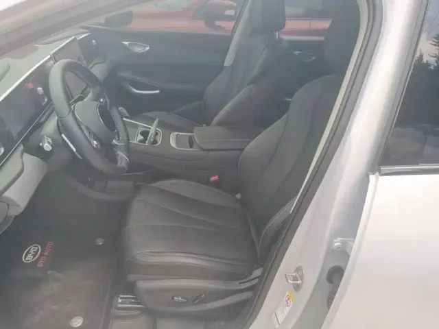BYD Sealion 05 EV — Фото автомобиля 14