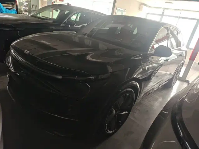 Фотография автомобиля — Li Auto L7