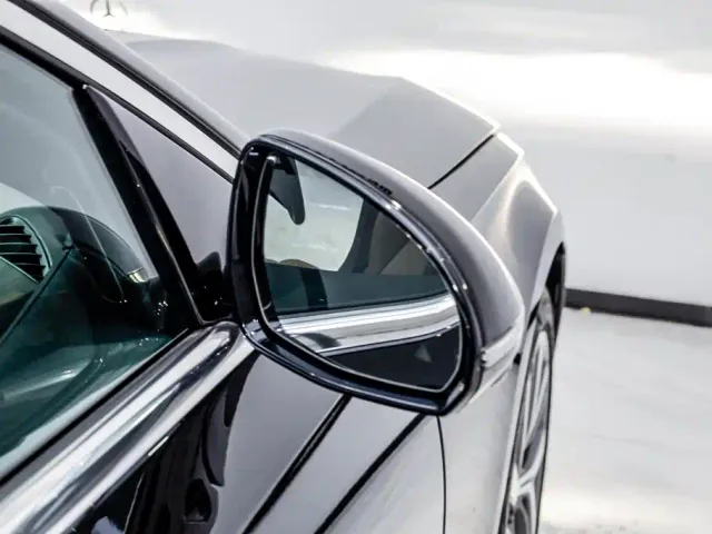Mercedes-Benz E-Class — Фото автомобиля 28