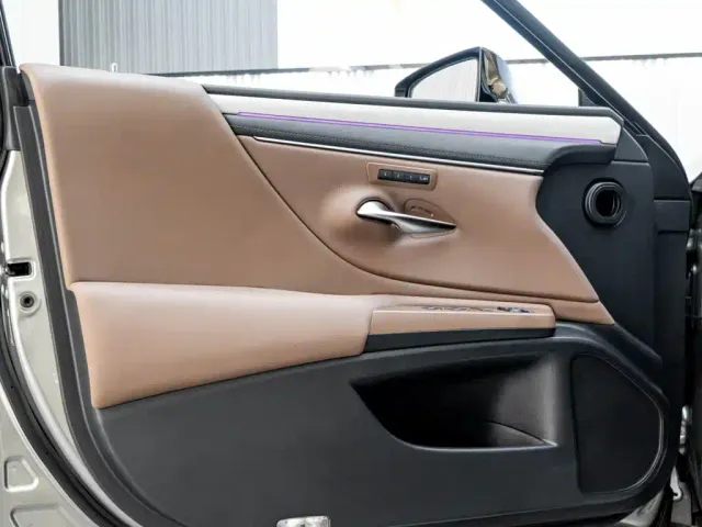 Lexus ES — Фото автомобиля 23