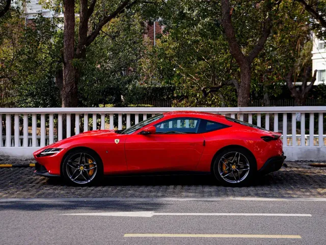 Ferrari Roma — Фото автомобиля 3