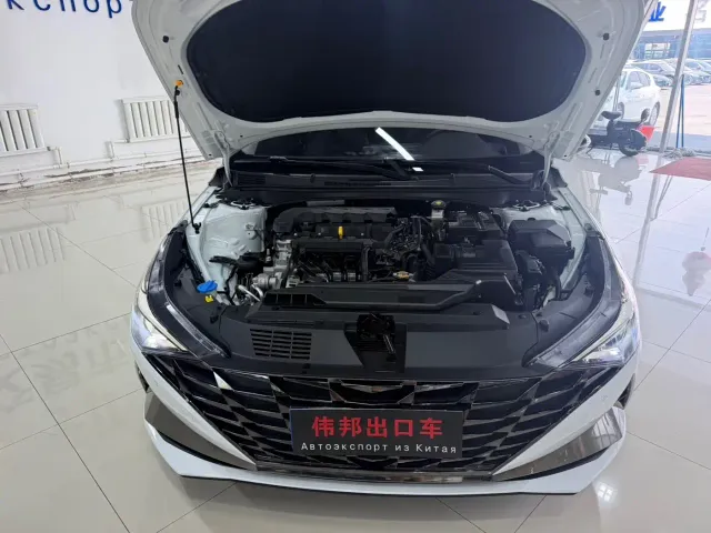 Hyundai Elantra — Фото автомобиля 21