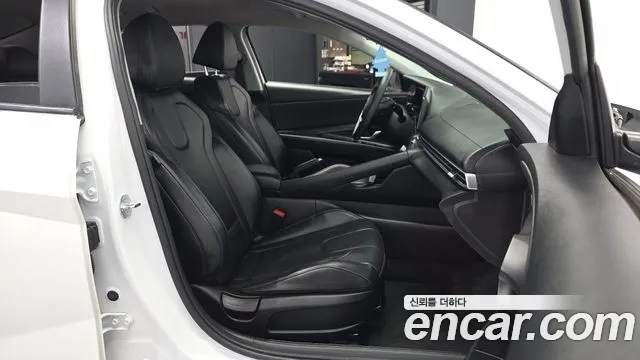 Hyundai Avante — Фото автомобиля 17