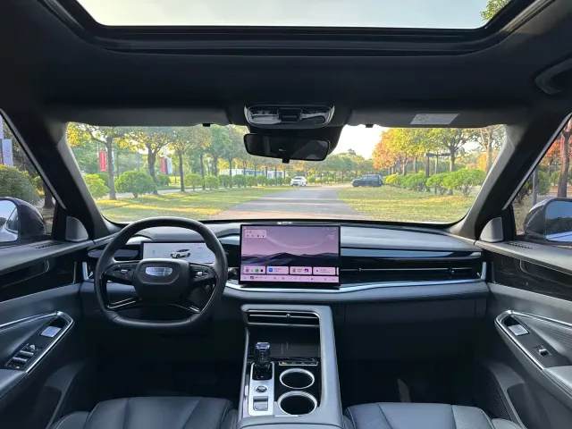 Geely Boyue — Фото автомобиля 14