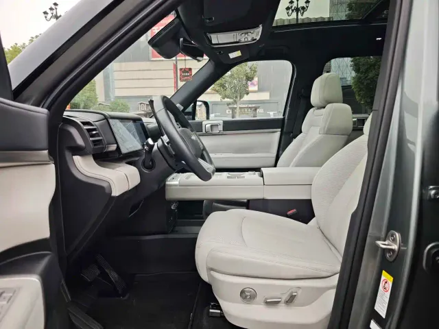 BYD FangChengBao Titanium 7 — Фото автомобиля 12
