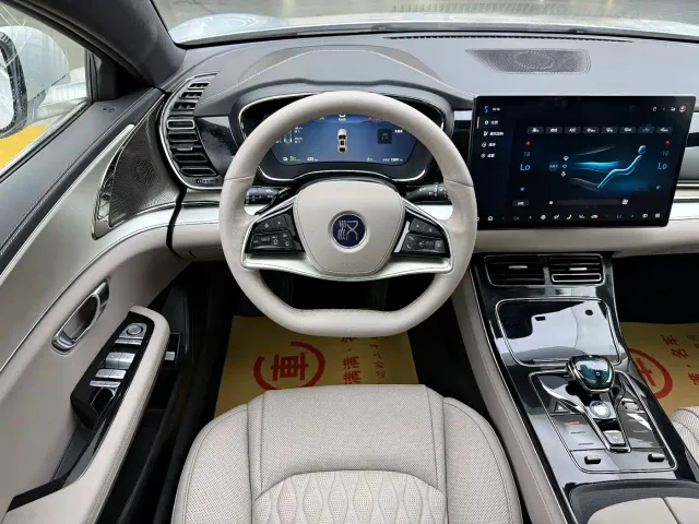 BYD Han — Фото автомобиля 9