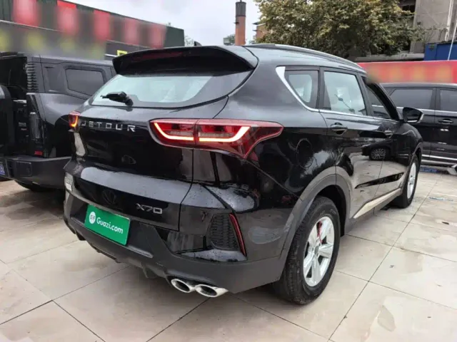 Jetour X70 — Фото автомобиля 6