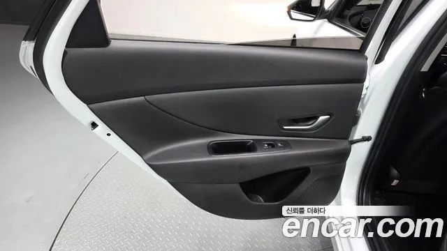 Hyundai AVANTE Avante (CN7) — Фото автомобиля 25