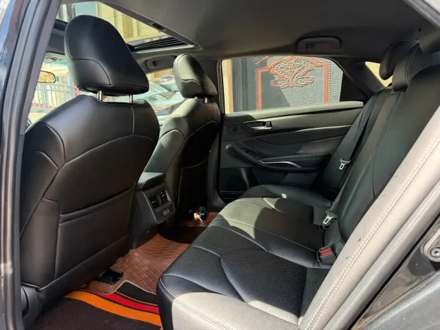 Toyota Avalon 2022 2.0L Progressive Edition — Фото автомобиля 6
