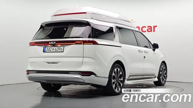 Kia Carnival Generation 4 — Фото автомобиля 2