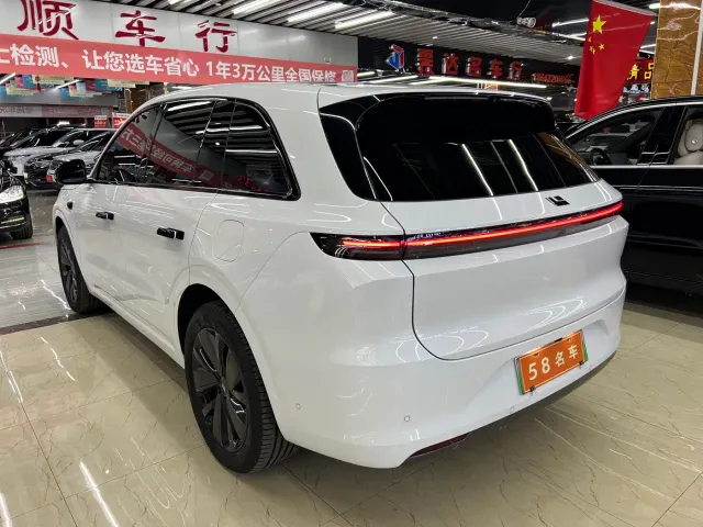 Li Auto L6 — Фото автомобиля 3