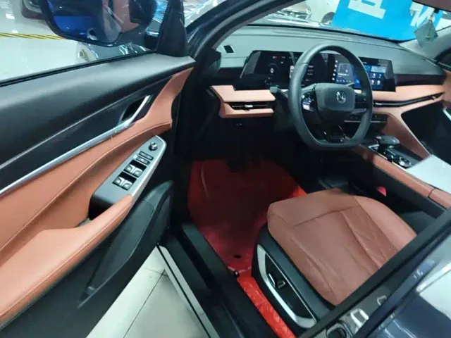 Changan CS75 Plus — Фото автомобиля 15