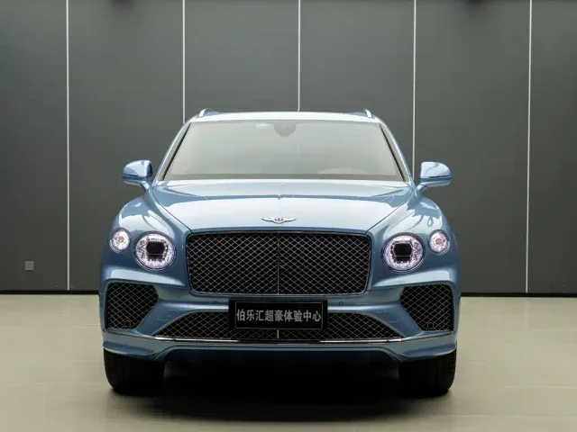 Bentley Bentayga — Фото автомобиля 4