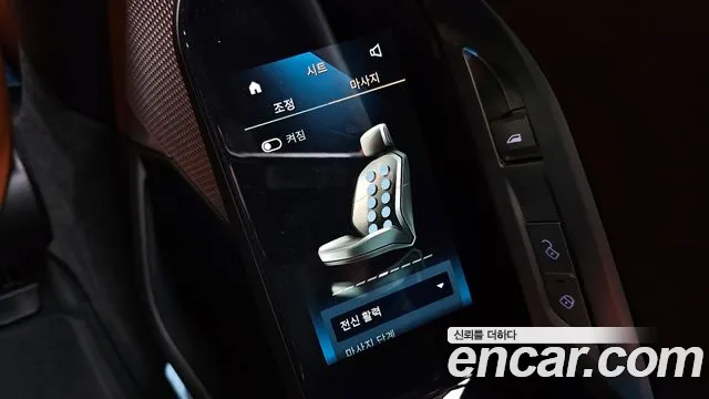 BMW 7-Series 7 серия (G70) 740i xDrive M Sport — Фото автомобиля 17