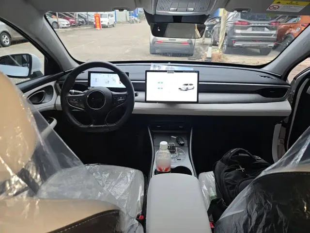 BYD Seal 05 DM-i — Фото автомобиля 9