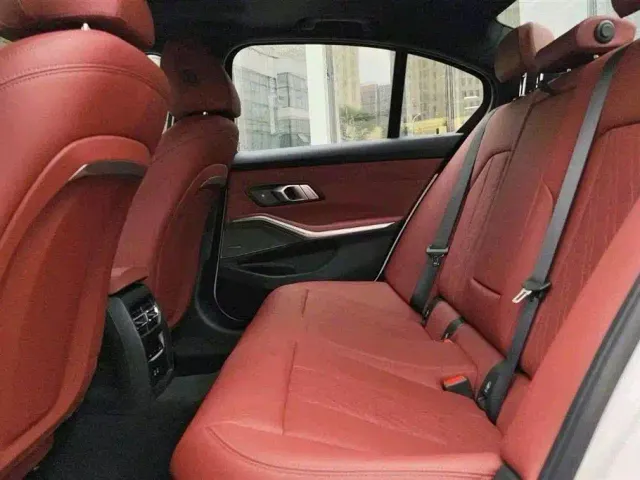 BMW 3 Series — Фото автомобиля 6