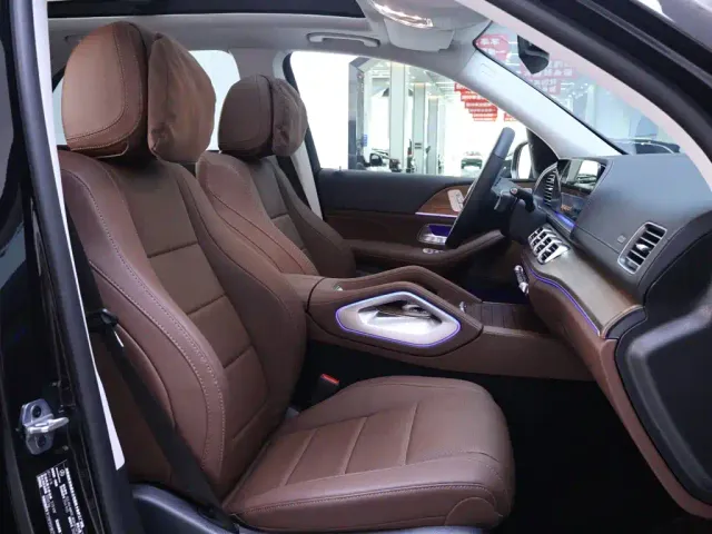 Mercedes-Benz GLE-Class — Фото автомобиля 21