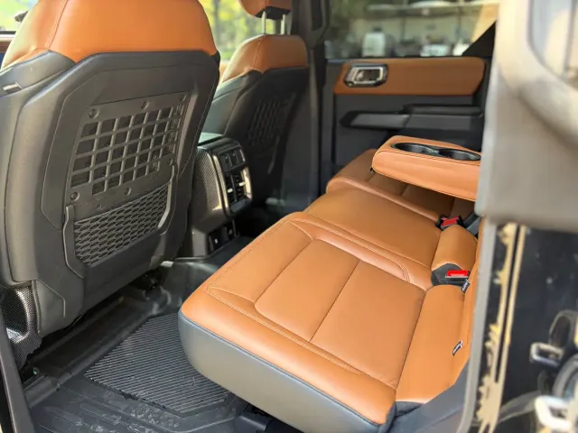 Ford Bronco — Фото автомобиля 18