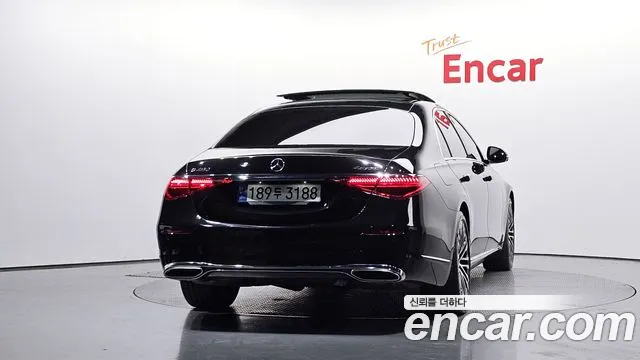 Mercedes-Benz S-Class — Фото автомобиля 4
