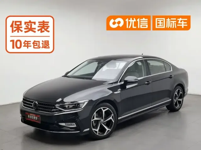 Фотография автомобиля — Volkswagen Magotan