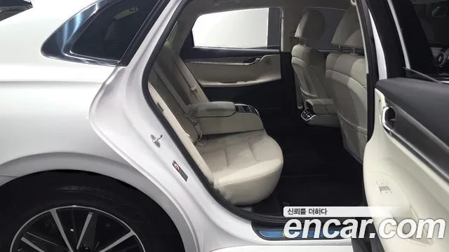 Hyundai Grandeur Новый Grandeur IG — Фото автомобиля 10